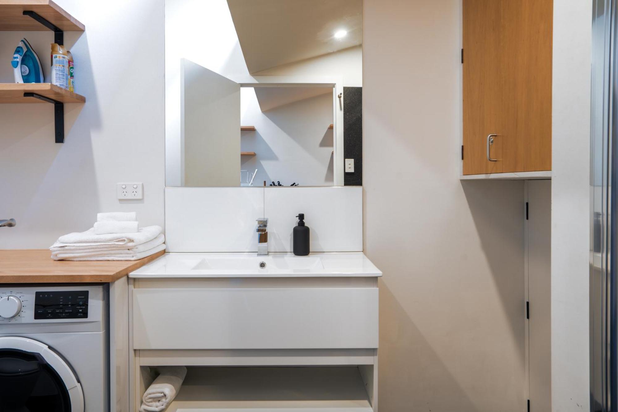Urban Nook Serviced Apartment *